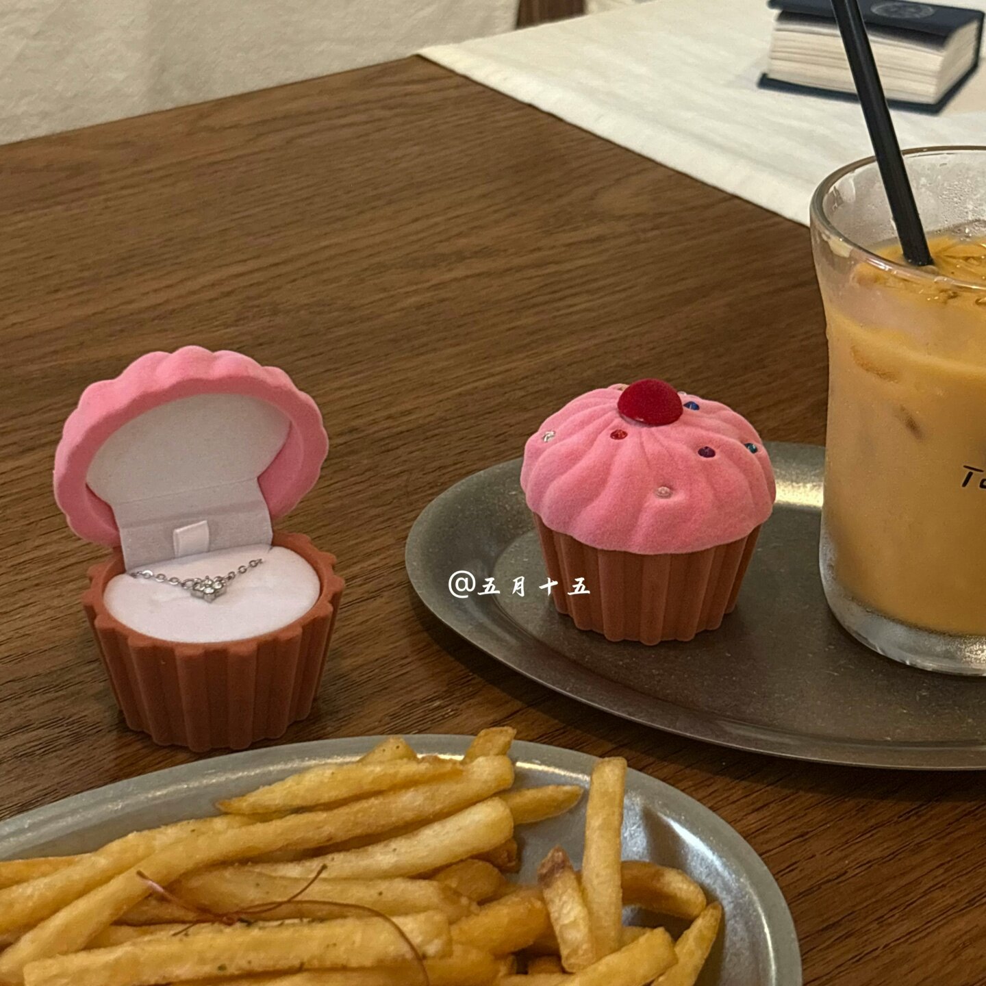 “少女心蛋糕首饰盒”耳钉耳环戒指项链饰品收纳求婚表白首饰盒