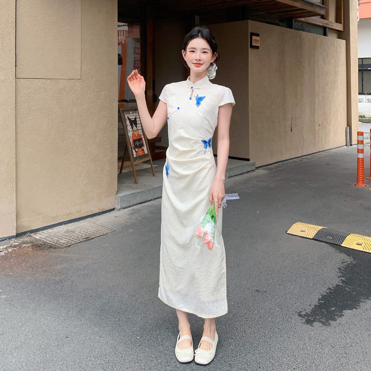 新中式禅意白色蓝色刺绣蝴蝶旗袍连衣裙子夏绝美国风掐腰度假苏州