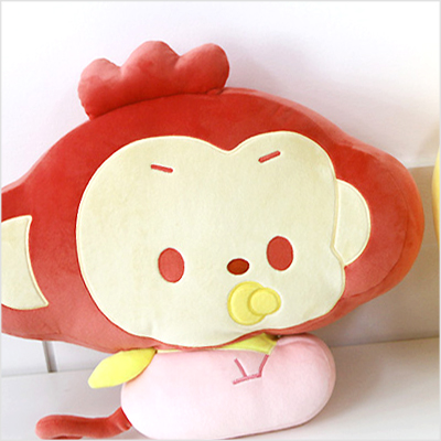 韩国代购碰碰狐抱枕兔兔猴子靠垫