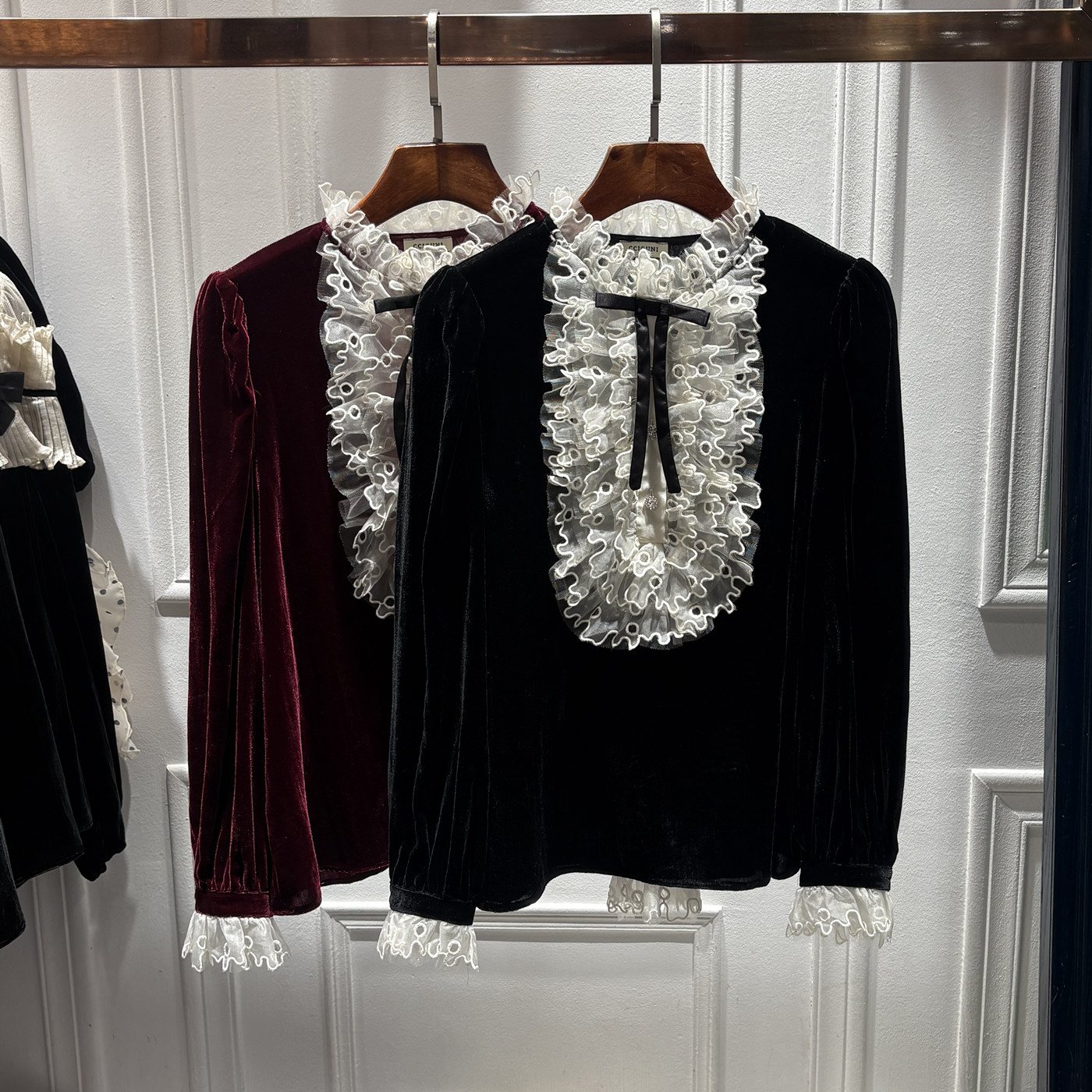 南油25秋季新品女装丝绒拼蕾丝衬衫高级感上衣减龄蝴蝶结洋气小衫