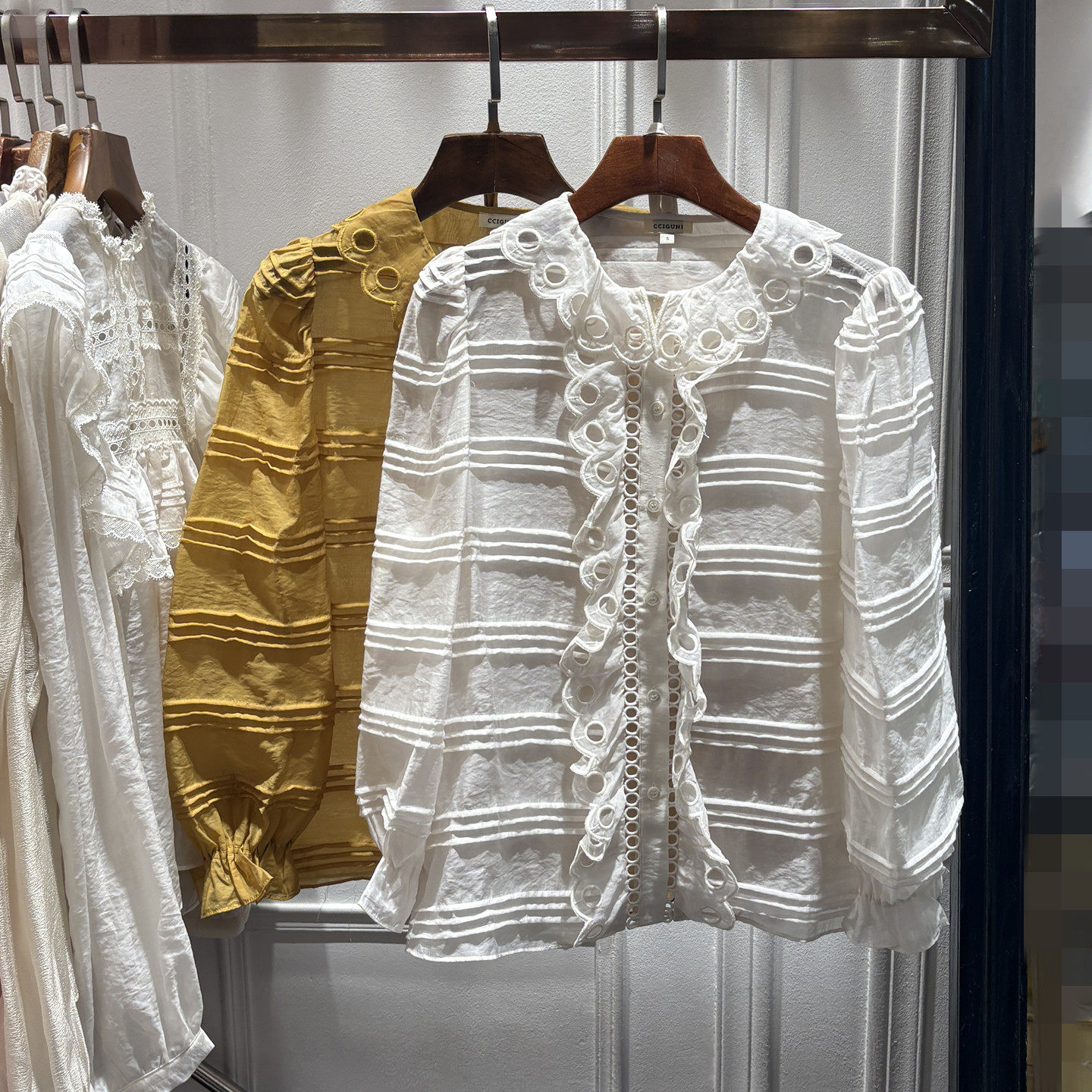 南油2026春夏新品女装法式荷叶边圆领防晒衫设计感小个子条纹衬衫