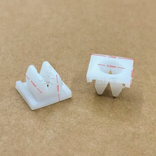 五菱之光6376荣光6388宏光鸿途前照灯前大灯固定卡扣螺丝底座卡子