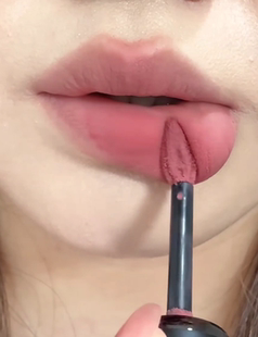 清冷感玫瑰灰粉~木柯诗唇泥v15烟粉话梅低饱和橄榄皮素颜日常口红