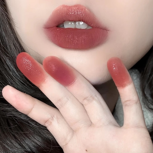 绵绵哒好浓郁!girlcult构奇唇釉g72复古浓郁红棕显白带细闪口红