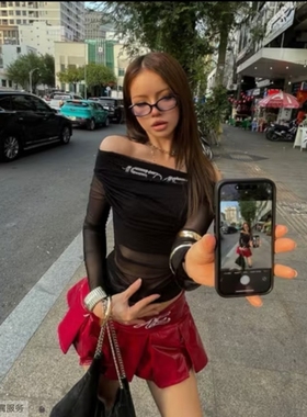 越在线越南小众isme新款性感辣妹一字肩网纱字母拼接长袖T恤