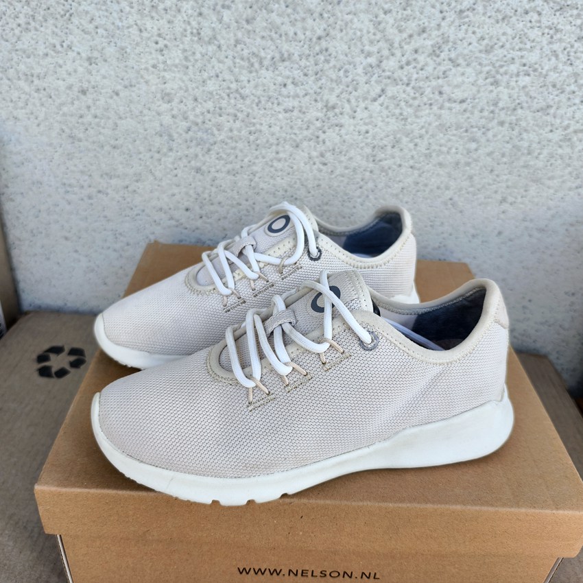 外贸网面镂空休闲运动鞋轻跑鞋