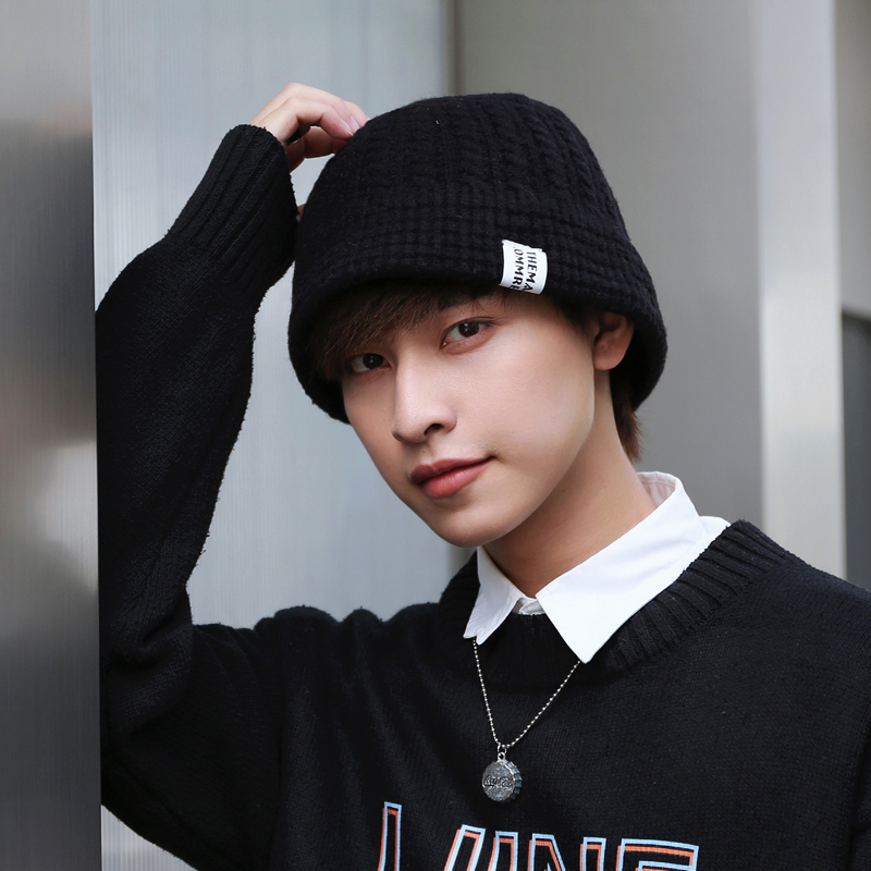 陆少爷渔夫帽逛街韩版男秋冬