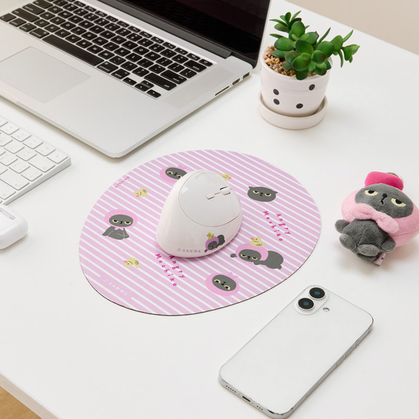 日本山业SANWA椭圆形鼠标垫办公桌垫防滑垫子女生可爱简约时尚,电脑硬件/显示器/电脑周边,鼠标垫/贴/腕垫,淘宝优惠券,粉丝福利购,淘宝优惠卷