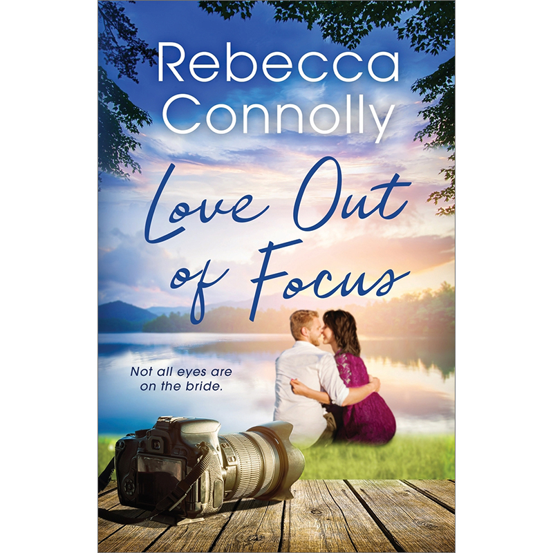 预售按需印刷 Love Out of Focus-封面