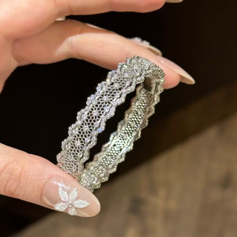 法式轻奢中古蕾丝镂空满天星手镯