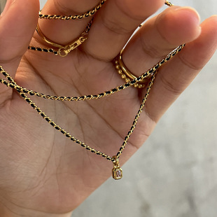 钛钢不掉色！名媛风黑金编绳粉方糖吊坠毛衣项链轻奢高级感锁骨链