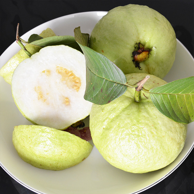 新鲜现摘白心芭乐脆甜番石榴应季新鲜水果低糖孕妇果潘石榴一整箱