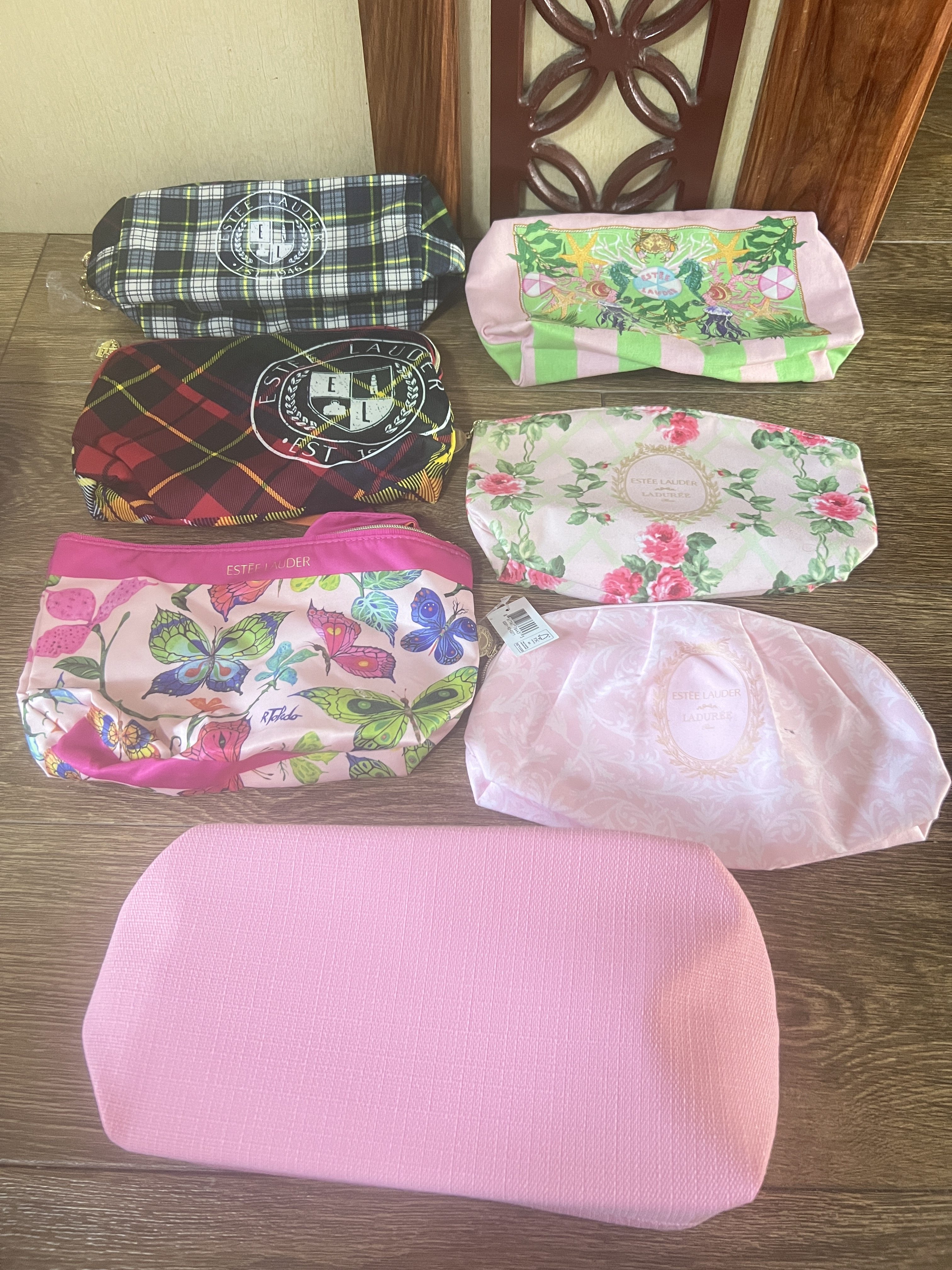 可放卫生巾 美国专柜赠品新款大牌护肤品收纳整理化妆包口红包