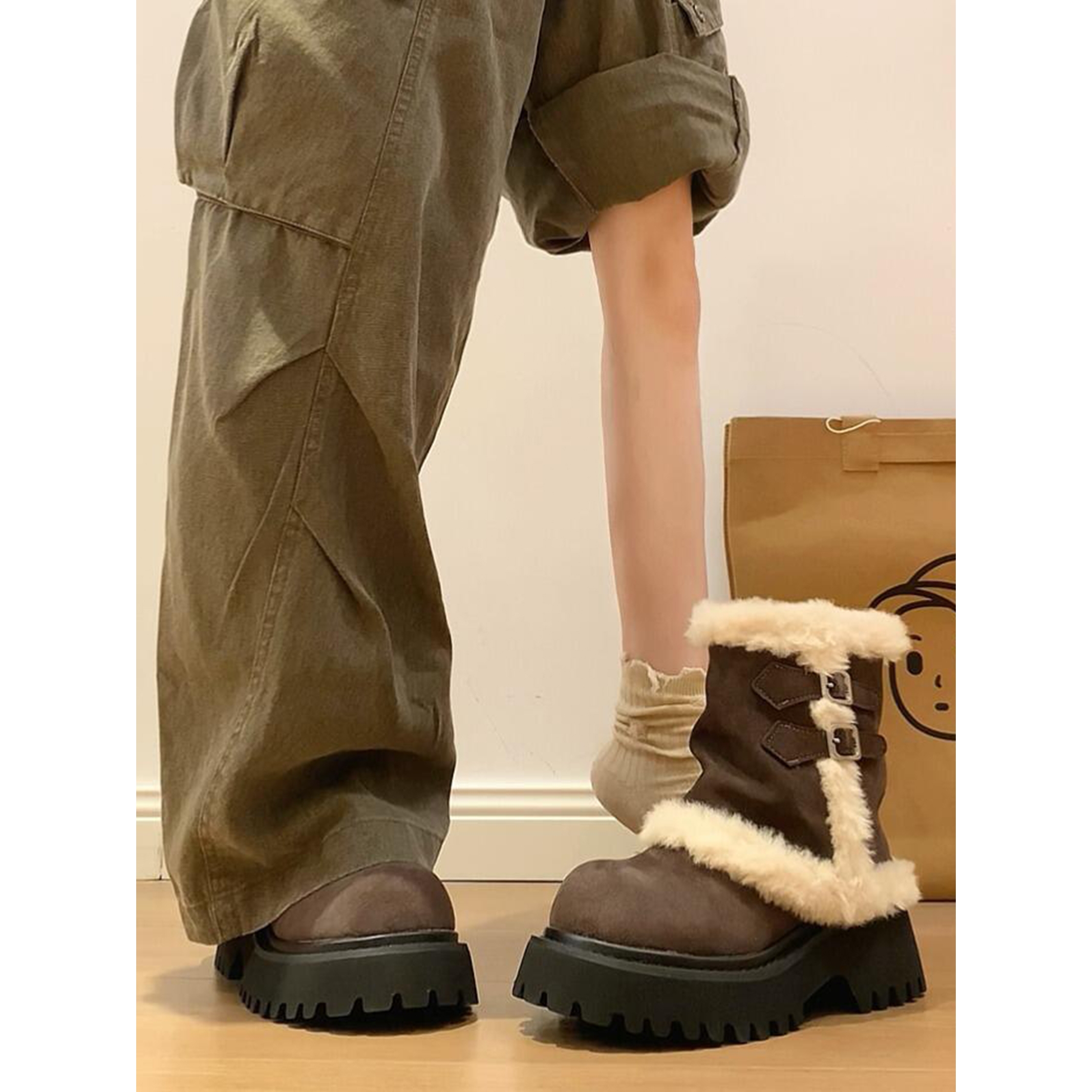 UGGΚE厚底中筒雪地靴女款2025新款冬季皮毛一体加绒阿勒泰保暖
