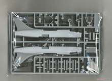 PLATZ  拼装模型 1/144  F-8C 十字军 战斗机 PDR-32  现货