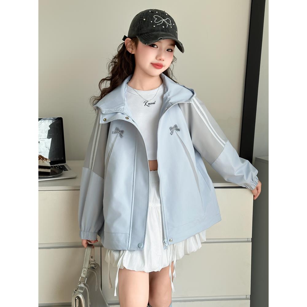 女童外套春秋款2025新款洋气时髦儿童装风衣春季女大童运动冲锋衣