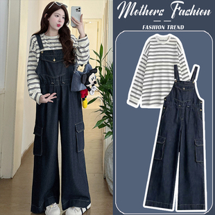 孕妇藏蓝色套装春秋2026新款高级感宽松韩版牛仔工装背带裤两件套