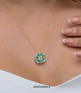 绿色珐琅花朵造型吊坠项链18k黄金爱心可定制珐琅颜色个性化项链
