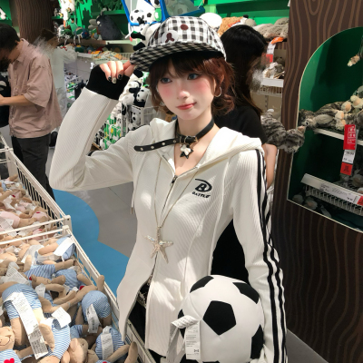 文文不乖原创美式条纹连帽卫衣