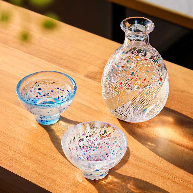 日本进口东洋佐佐木彩色玻璃酒壶