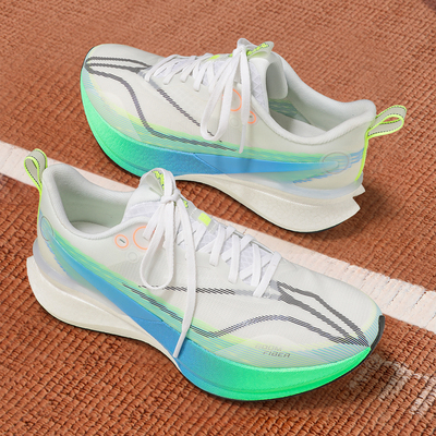 李宁赤兔8PRO反光轻量高回弹竞速跑鞋男鞋2025冬季新款加厚跑步鞋