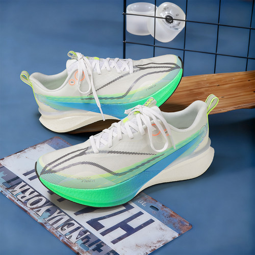 李宁赤兔8PRO反光轻量高回弹竞速跑鞋男鞋2025冬季新款加厚跑步鞋