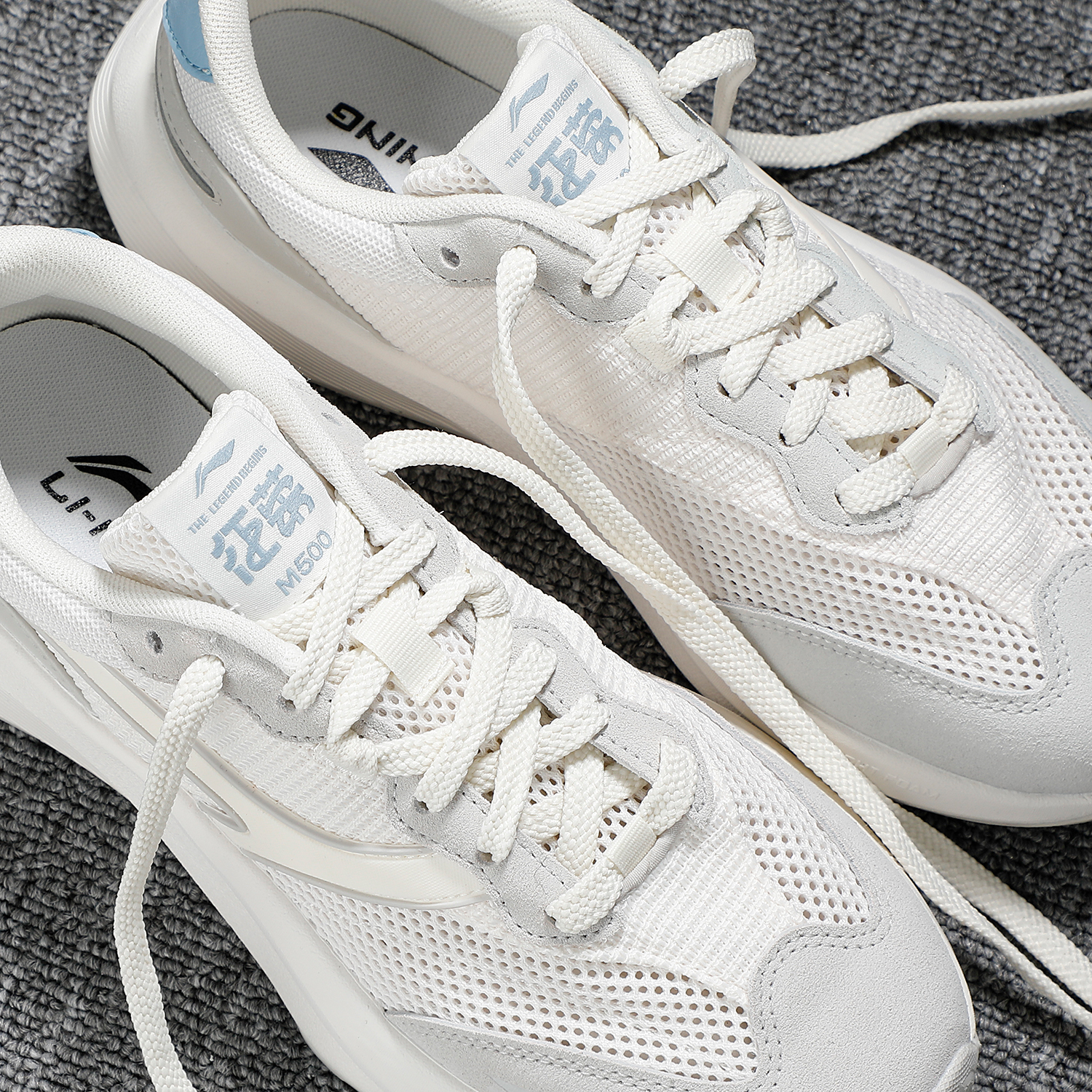 李宁休闲鞋女鞋2025秋季新款征荣M500反光软底回弹运动鞋AGCV070