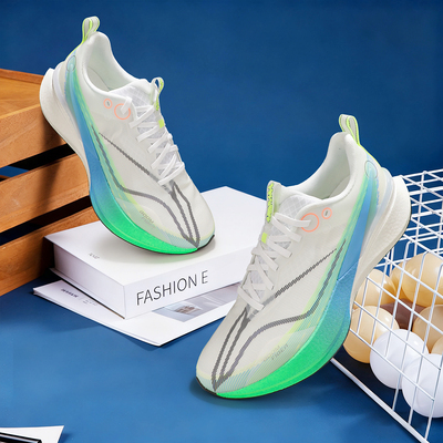 李宁赤兔8PRO反光轻量高回弹竞速跑鞋男鞋2025冬季新款加厚跑步鞋