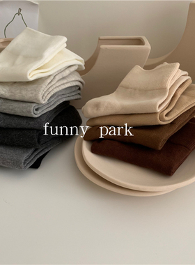 准备了一期日常基础棉袜 大地色系短袜 挺好搭配的 记得多入几双