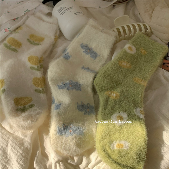 软软乎乎的毛绒袜好舒服！