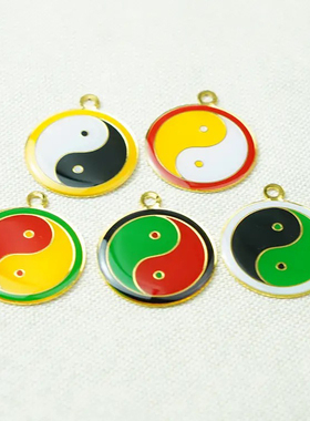 三厘米黄铜万字符太极单面吊坠黄万吊坠中黄太极中绿太极黑白太极