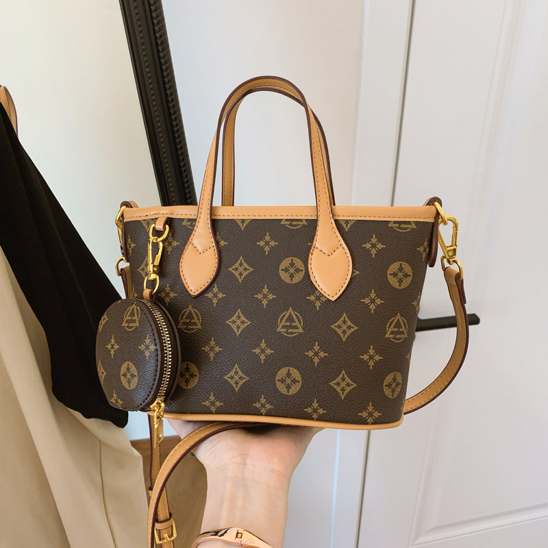 今年流行复古小包包女2024新款菜篮子时尚小包百搭手提单肩斜挎包,箱包皮具/热销女包/男包,水桶包,淘宝优惠券,粉丝福利购,淘宝优惠卷