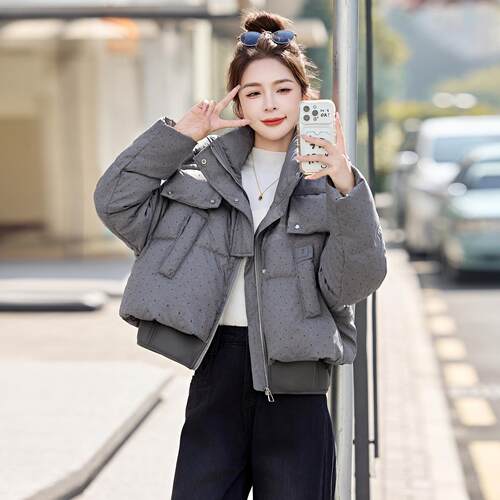 洋超好看小个子羽绒服鸭女冬YF2695-1宽松连帽面白绒包气服外套