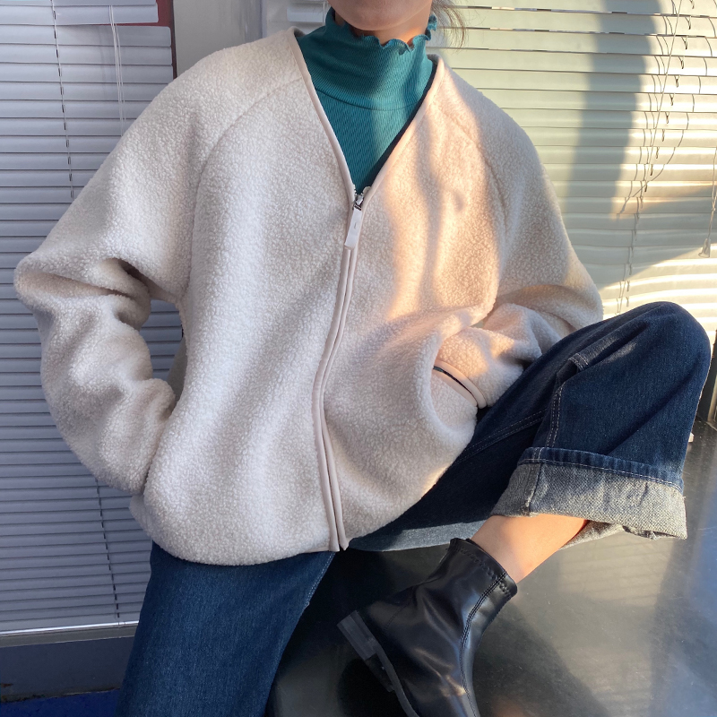 Real price V-neck loose lamb wool zipper coat