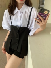 A two-piece suit of equestrian bubble sleeve short sleeve shirt vest