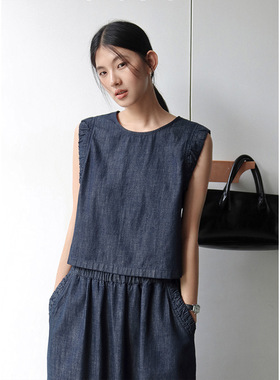 CLEAN SPACE简约柔软牛仔背心2025十三行新款木耳边纽扣上衣56133