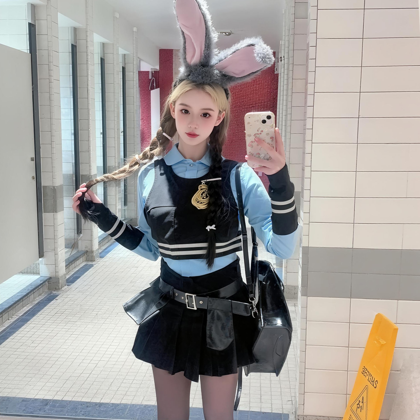 动漫展兔子朱迪警官judy