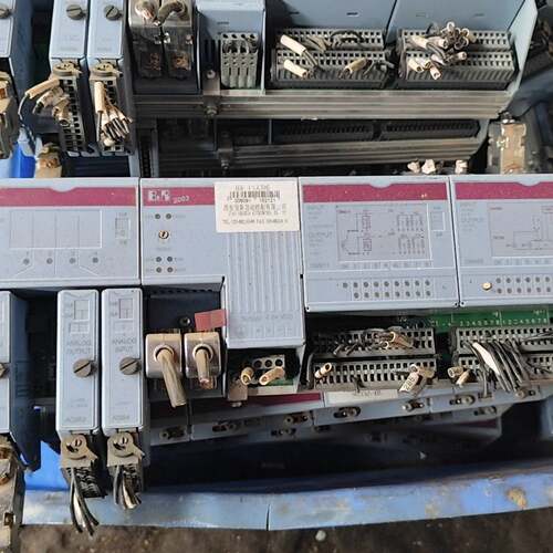 可维修贝加莱2003系列PLC一套，型号CP474、7CP474.议价