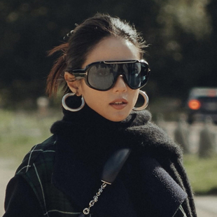 耳边铛7博主yoyokulala同款钛钢粗圈银色耳环ins金色高级感耳圈女