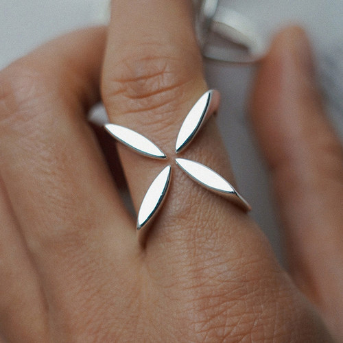 耳边铛S925纯银四芒星戒指