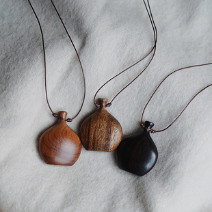 耳边铛280新中式檀木项链小众设计感酒壶锁骨链超长款绳子毛衣链