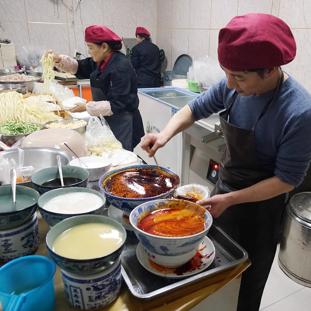 天水特产小吃面皮31号擀面皮三十一号面皮呱呱凉皮顺丰包邮现货