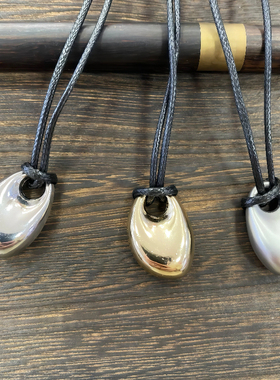 金属吊坠光泽项链轻奢简约百搭韩式黑绳长款小众设计高级感毛衣链