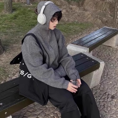 cleanfit深灰色连帽针织衫毛衣