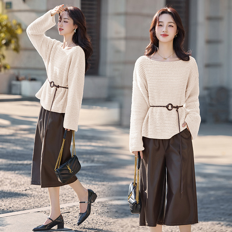 巨好看气质轻熟风套装裙女2025秋季针织上衣pu皮七分阔腿裤两件套