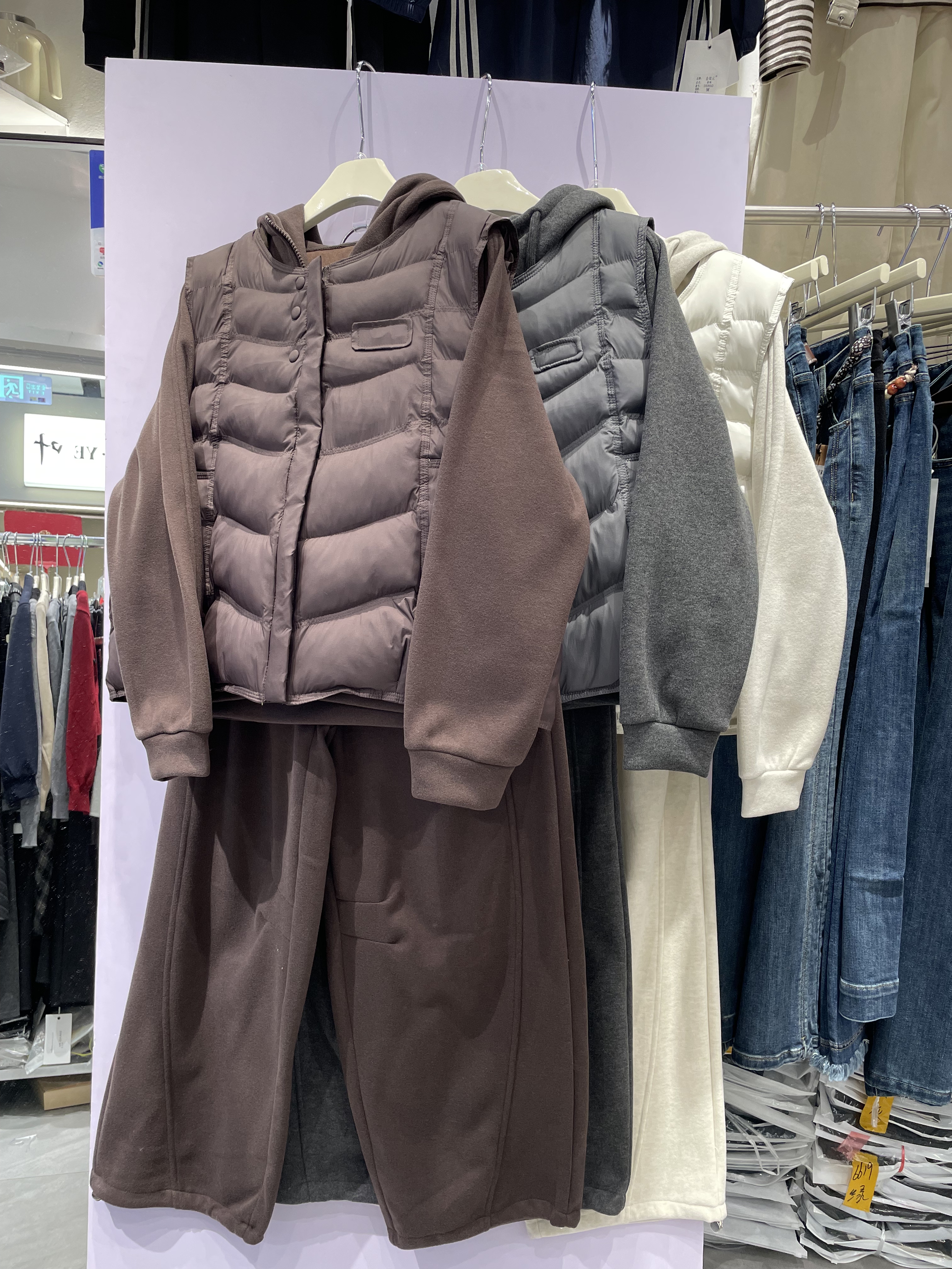 喆牌服饰9622冬加厚休闲连帽石墨烯棉马甲女宽松显瘦百搭三件套装