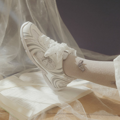 【椿】Daydream3/真皮蕾丝蝴蝶结芭蕾德训鞋运动白鞋草坪婚礼婚鞋