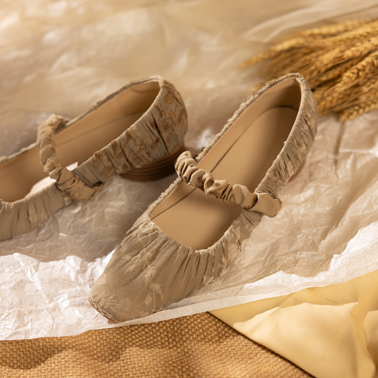 【椿】秋 叶/原创国风新中式植物系扎染方头粗跟提花褶皱单鞋侘寂,女鞋,浅口单鞋,淘宝优惠券,粉丝福利购,淘宝优惠卷