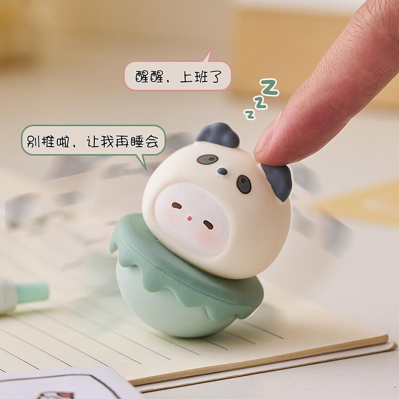 2025可爱不倒翁情绪小摆件办公室桌面装饰品工位解压礼物女生可爱