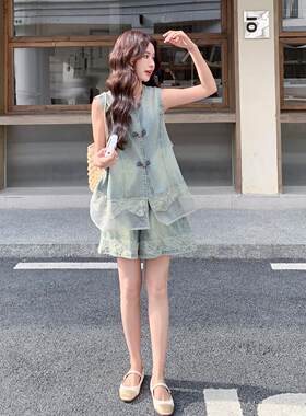 新式装复古2B190-26夏蕾丝中拼接牛仔马甲短裤套女季小众设计感两